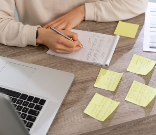 חשיבות השפה האנגלית בקבלה לעבודות בתחום ההייטק חשיבות השפה האנגלית בקבלה לעבודות בתחום ההייטק